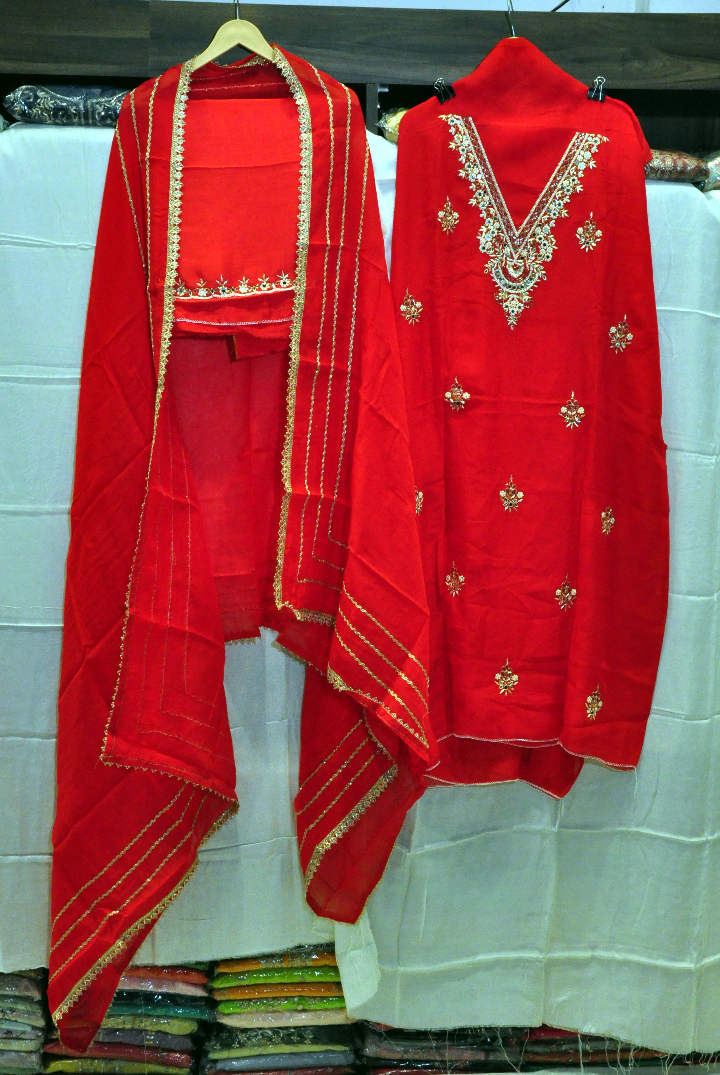 Glass Organza Un-stitched Suit