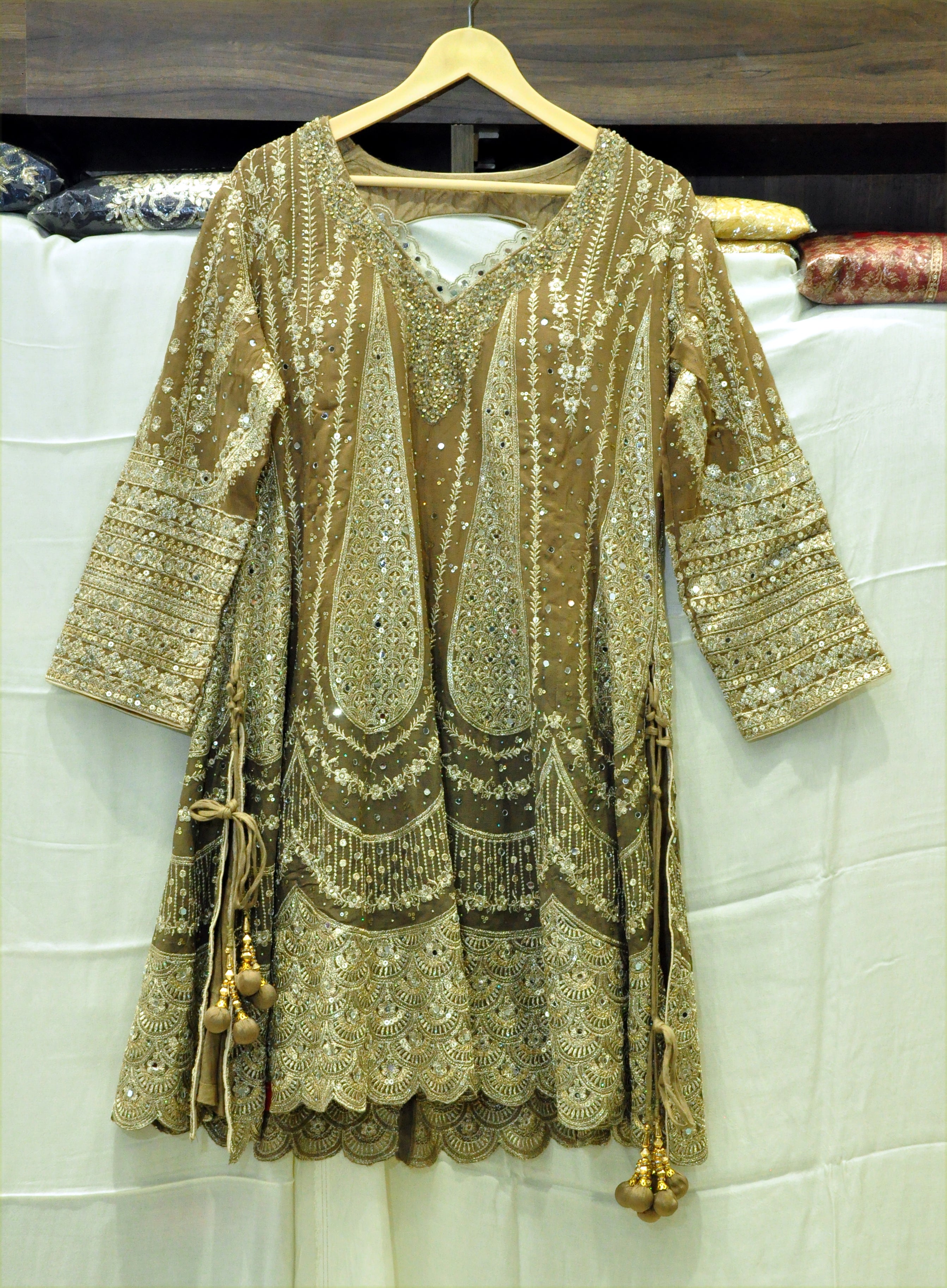 Shiffon Gorget Readymade Suit